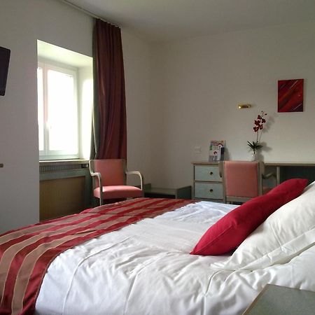 Hotel Cour Du Tonnelier Bouxwiller  Habitación foto