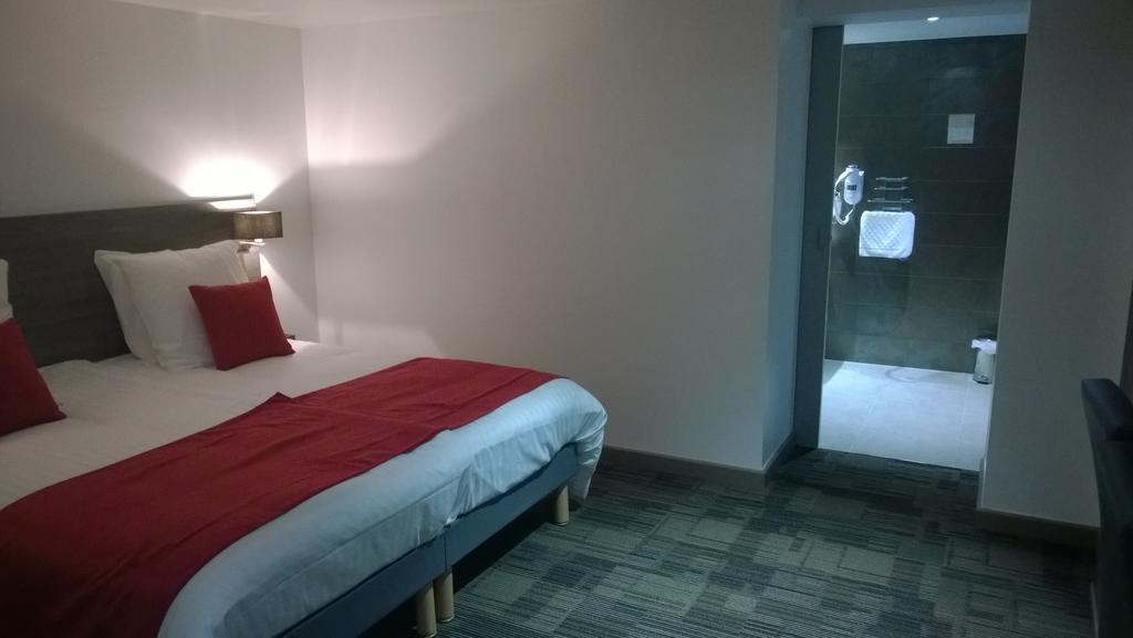 Hotel Cour Du Tonnelier Bouxwiller  Habitación foto
